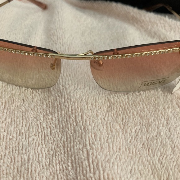 NWT Versace sunglasses pristine condition main image 6